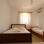 Lemon House * Εξαμίλιο