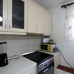 Lemon House * Εξαμίλιο