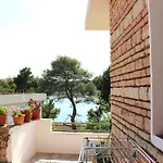 Lemon House 아파트 사밀